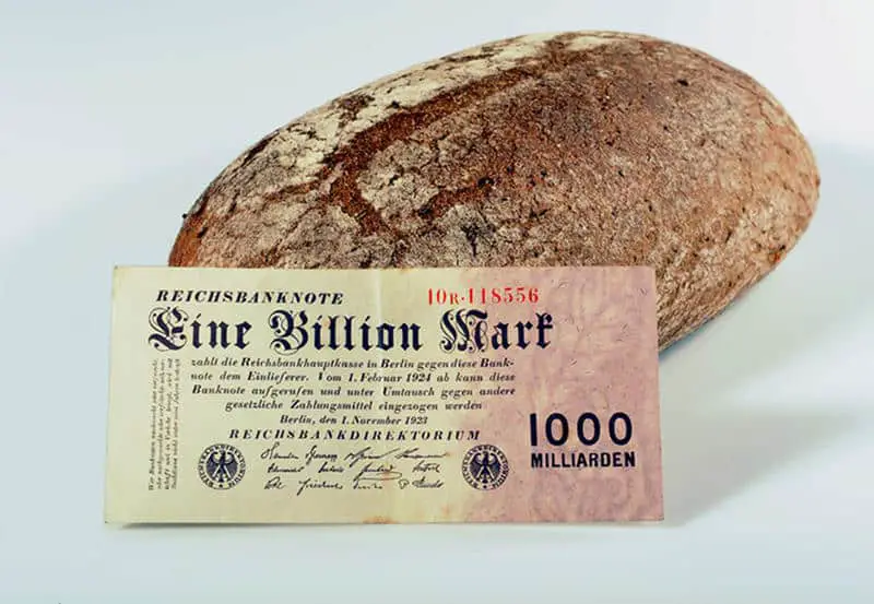 German Hyperinflation During The Weimar Republic In Photos