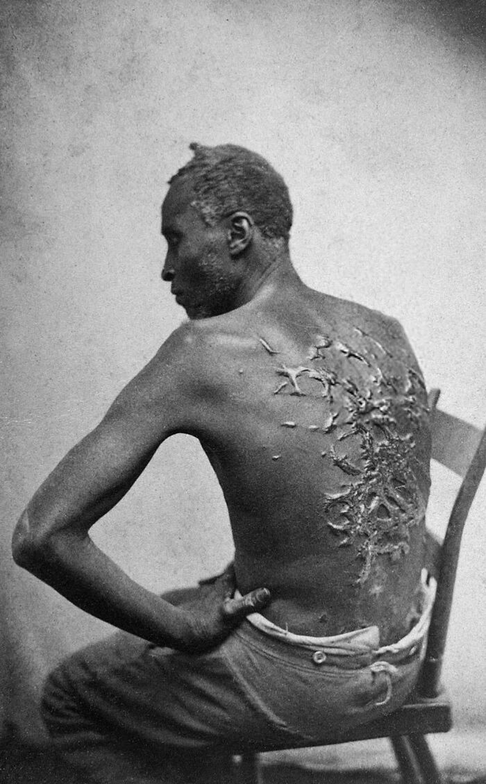 32 of the most haunting photos from history