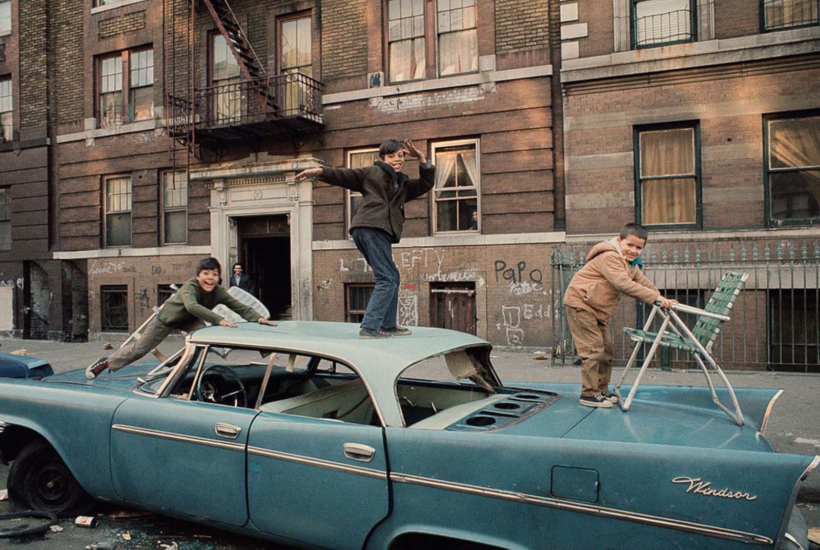 The Grit and Glamour of 1970s New York City