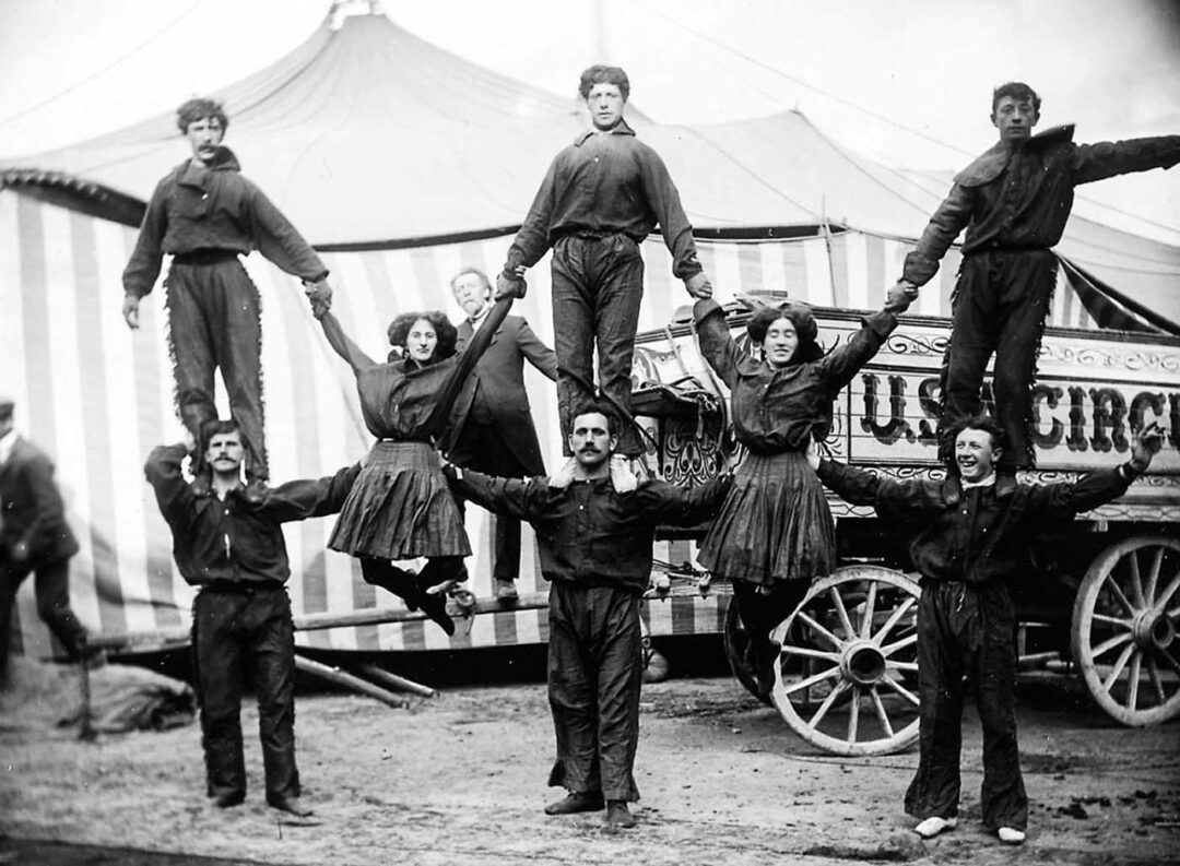 50 Unique Photographs of the Wild Days of the Circus